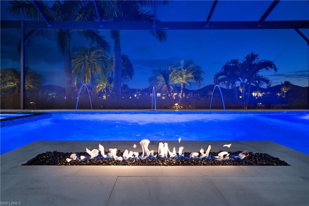 ESPLANADE LAKE CLUB - Residential