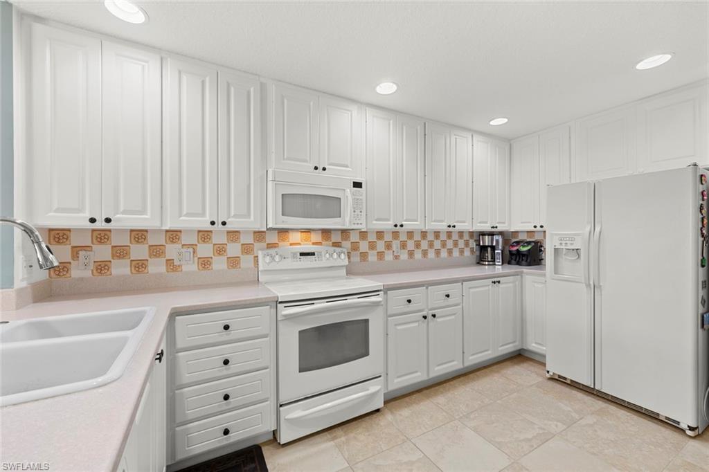 VILLAGE WALK OF BONITA SPRINGS - Residential