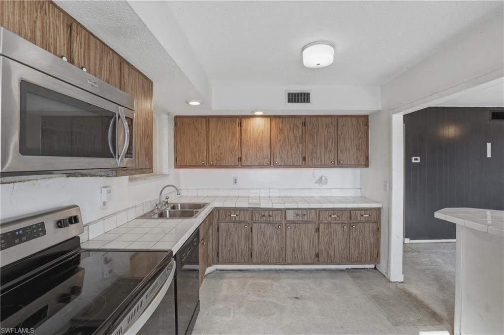 PORT CHARLOTTE - Residential