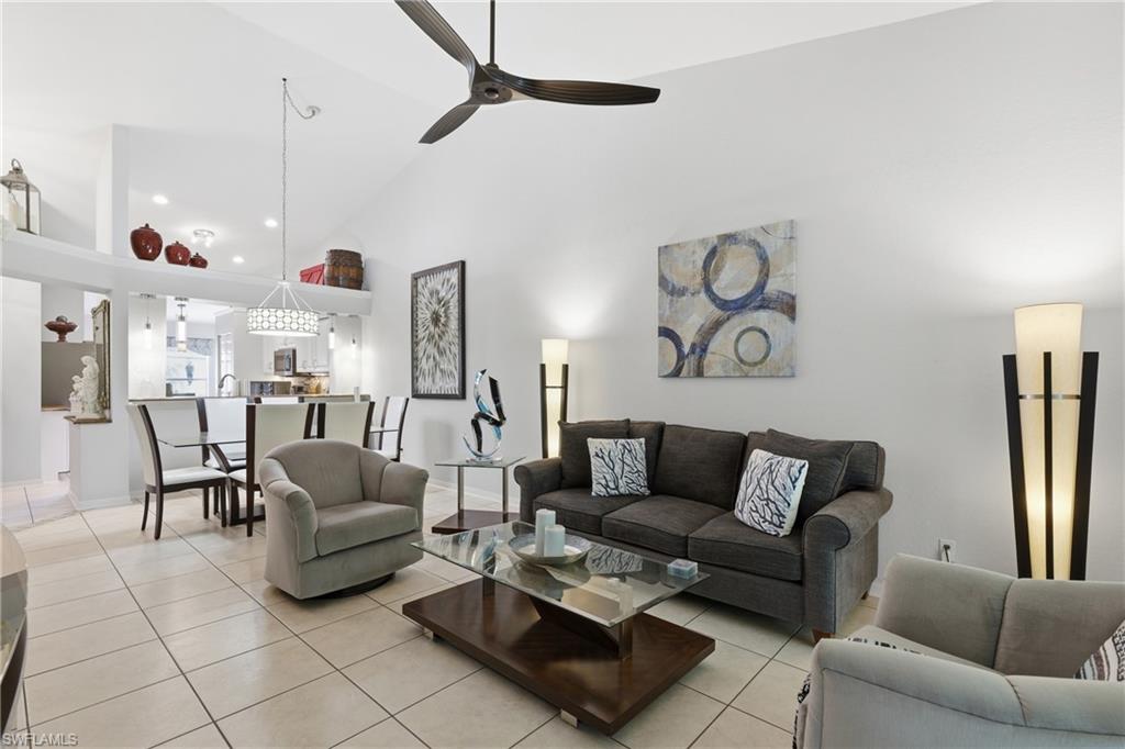 ROYAL VILLAS - Residential