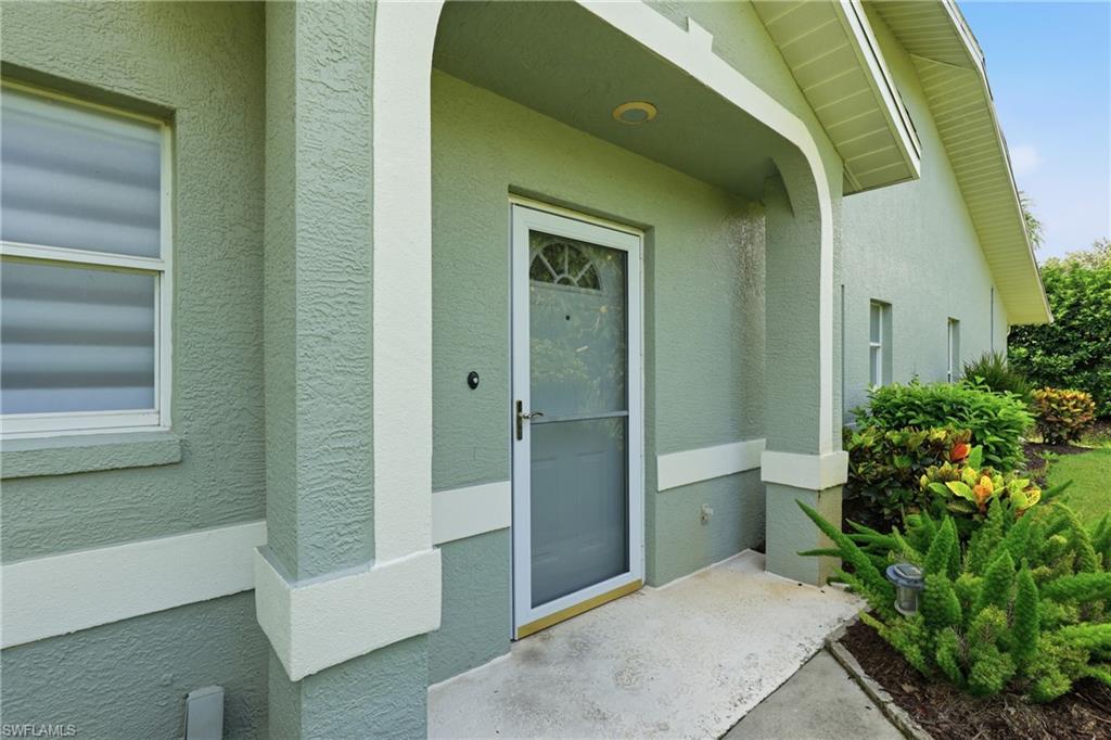 ROYAL VILLAS - Residential