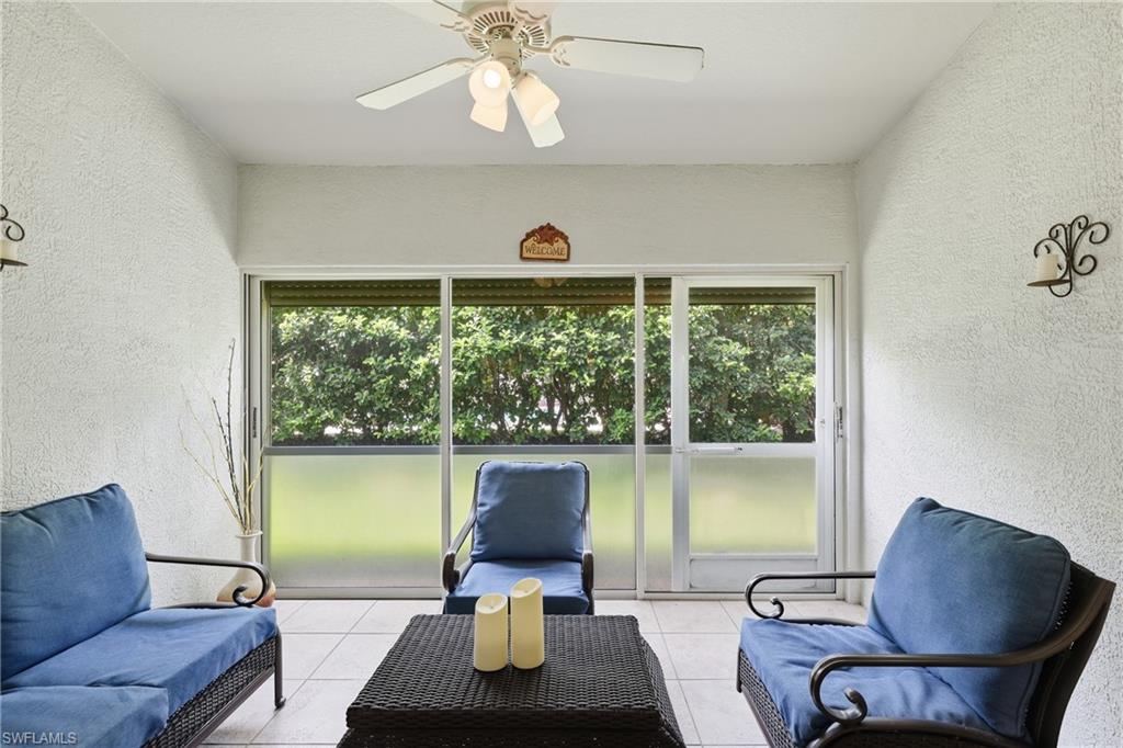 ROYAL VILLAS - Residential
