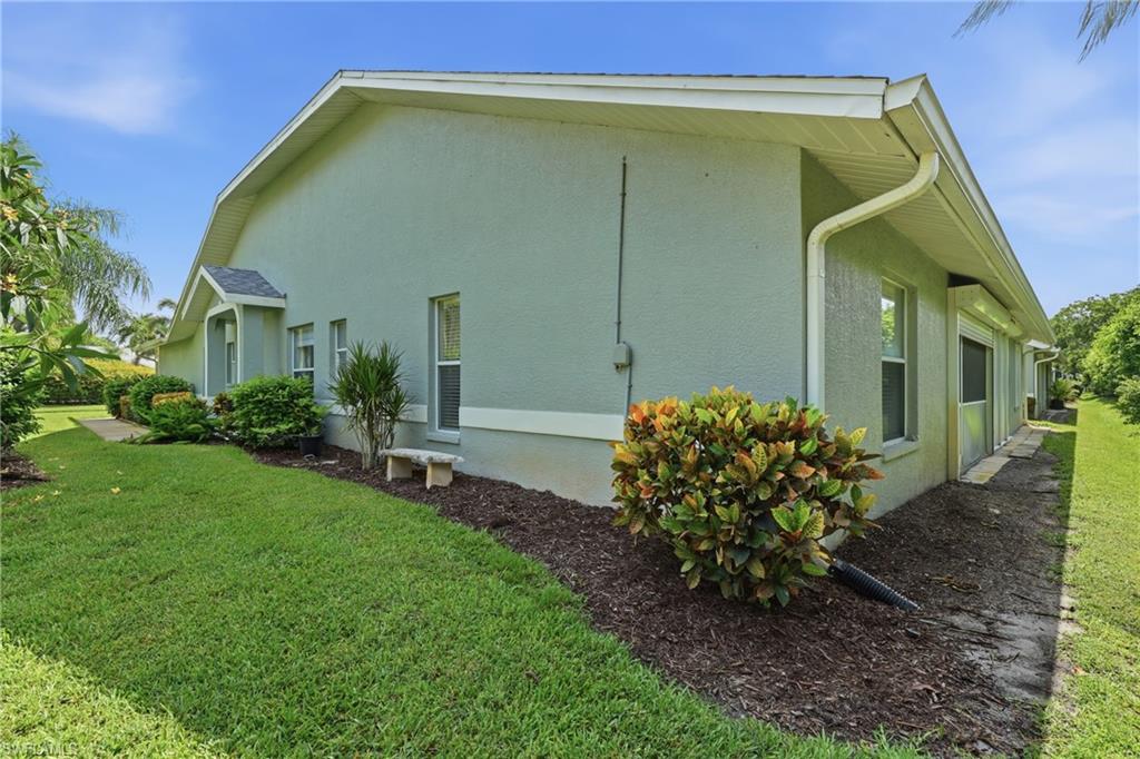 ROYAL VILLAS - Residential