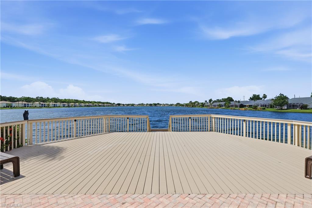ROYAL VILLAS - Residential