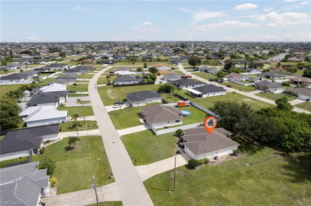 CAPE CORAL - Residential