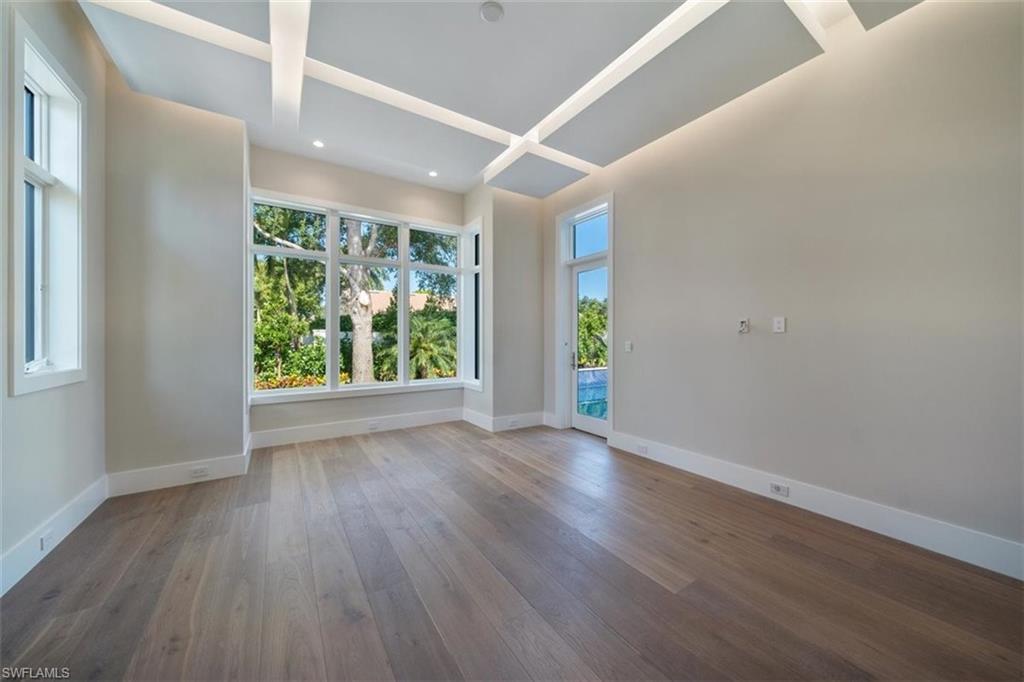 PELICAN BAY WOODS - Residential