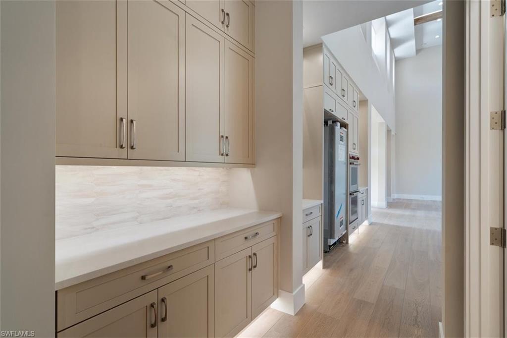PELICAN BAY WOODS - Residential