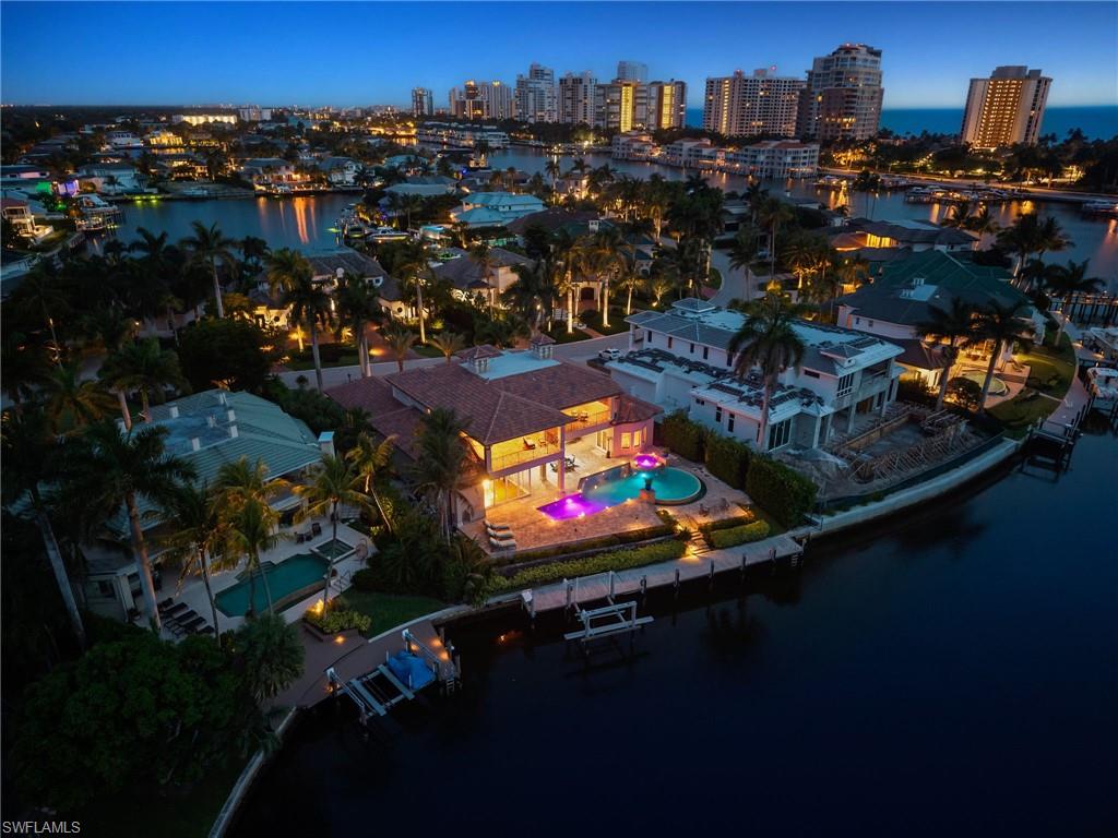 PARK SHORE - Residential