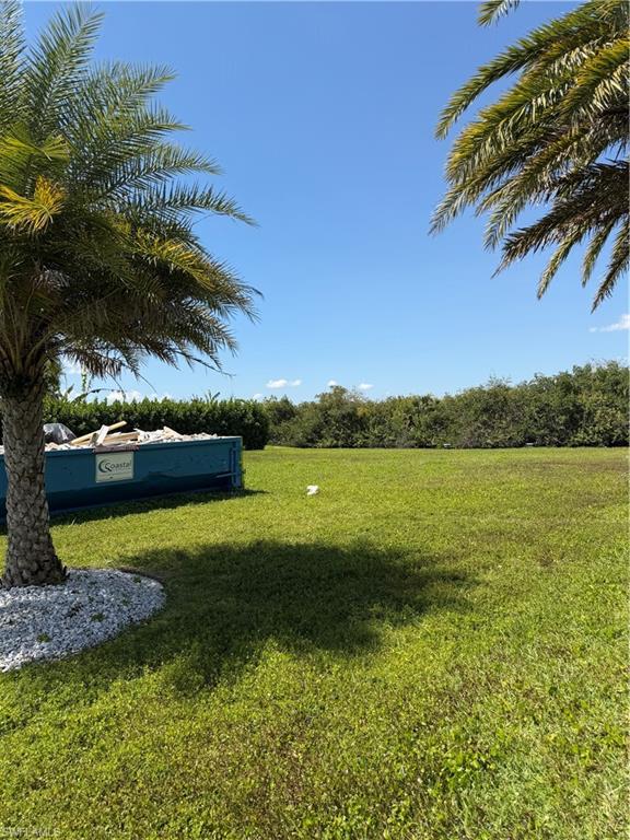 YACHT CLUB COLONY - Land