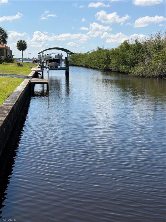 YACHT CLUB COLONY - Land