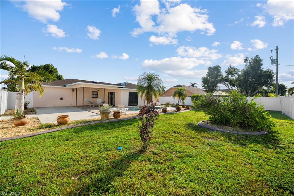 CAPE CORAL - Residential