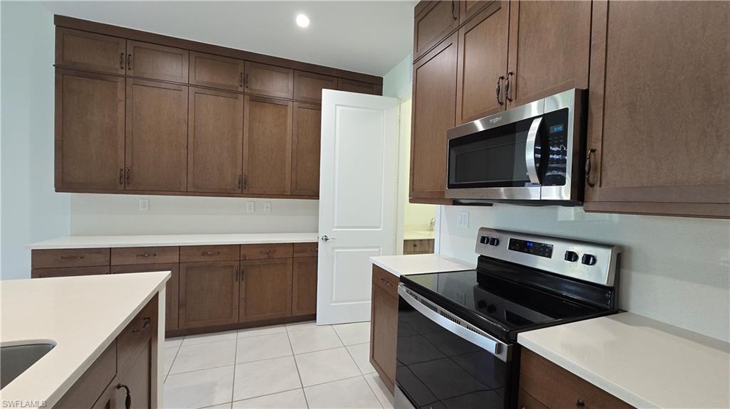 MAPLE RIDGE - Residential Lease