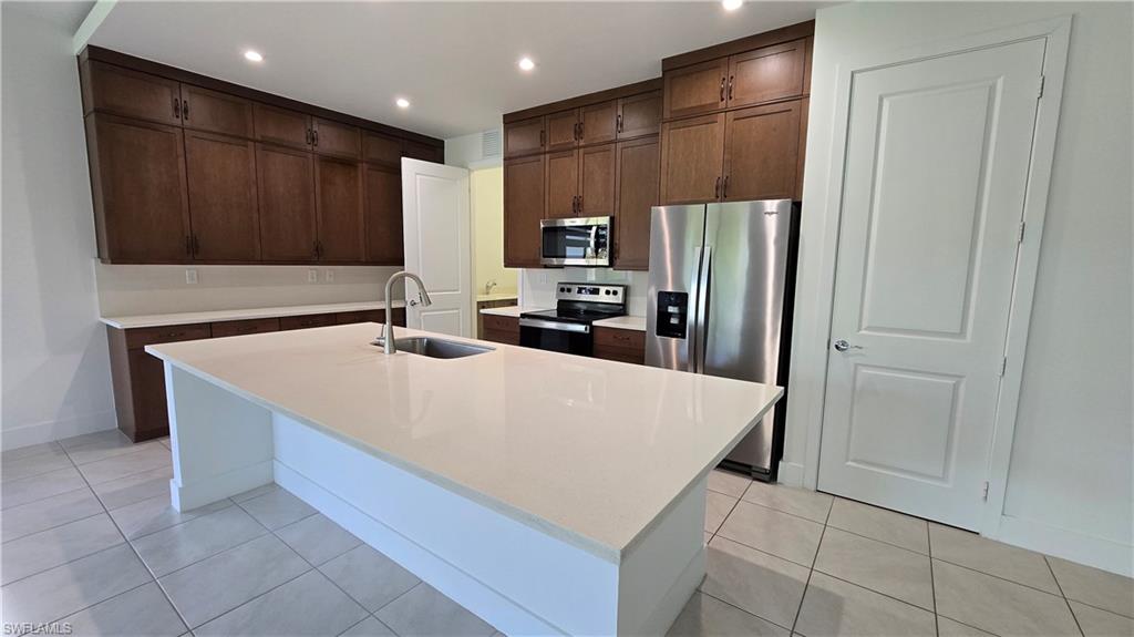 MAPLE RIDGE - Residential Lease