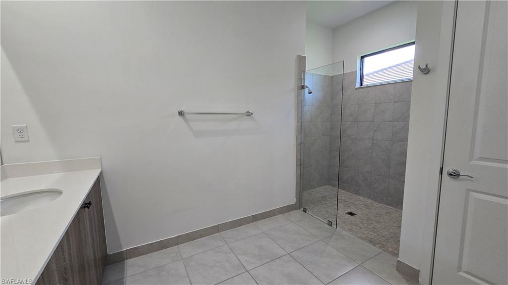MAPLE RIDGE - Residential Lease
