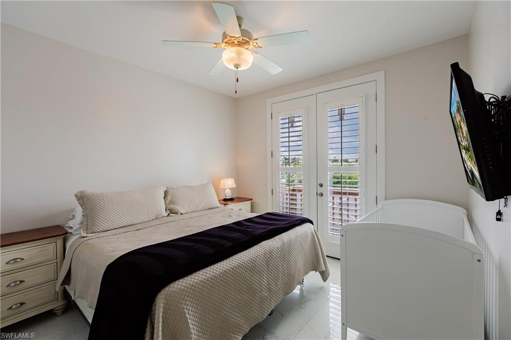 MARCO BEACH - Residential
