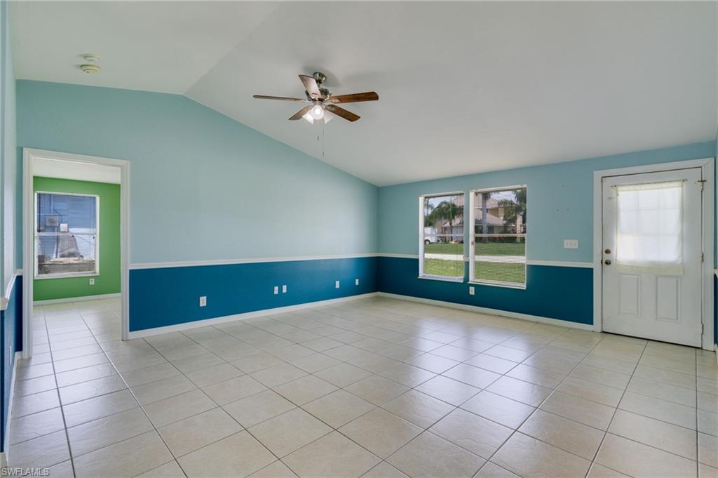 SAN CARLOS PARK - Residential