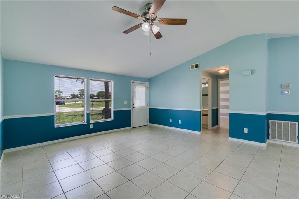 SAN CARLOS PARK - Residential