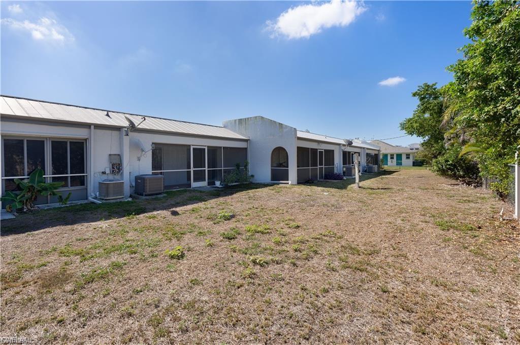 PLAZA COUNTRY BLVD CONDO - Residential Lease