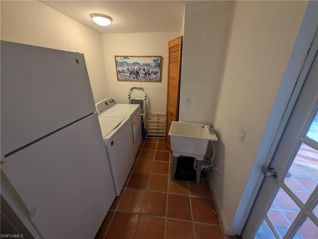 WOODFORD PARK - Residential Lease