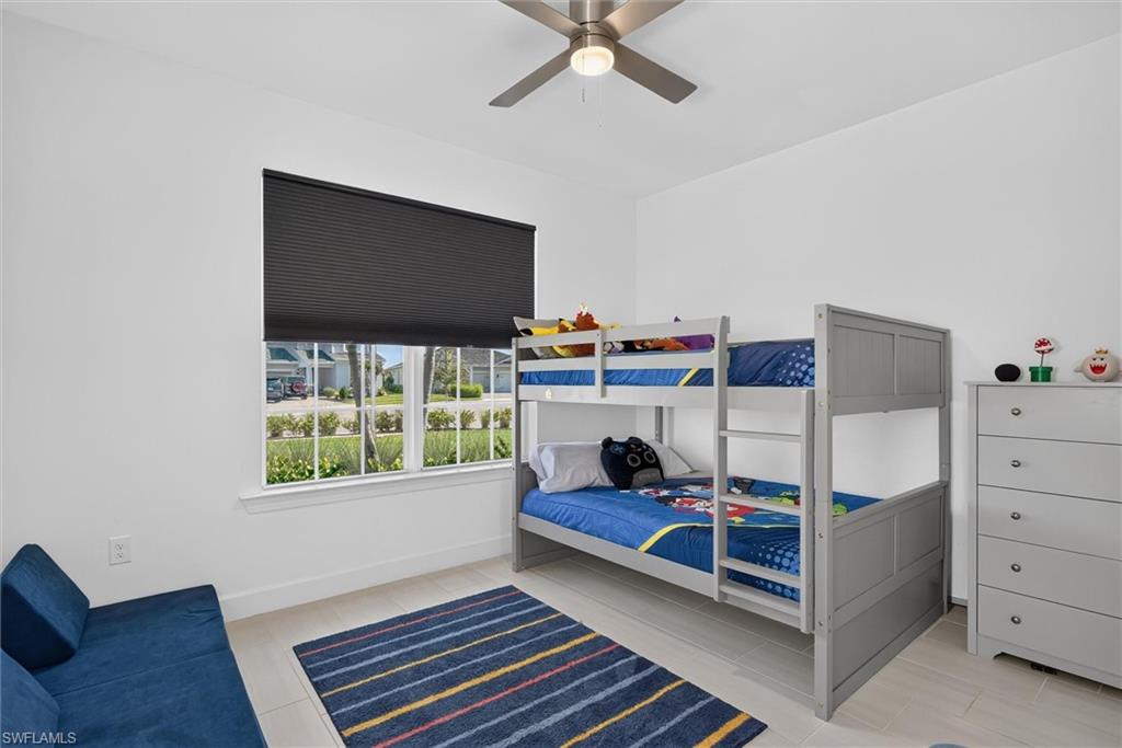 NORTHRIDGE - Residential