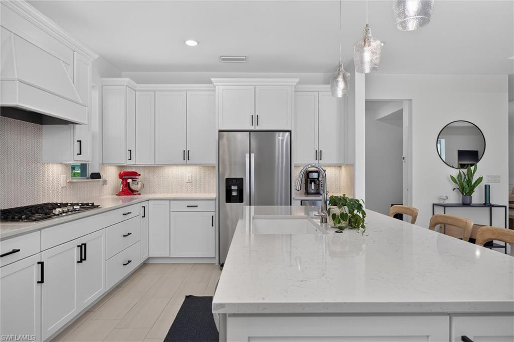 NORTHRIDGE - Residential