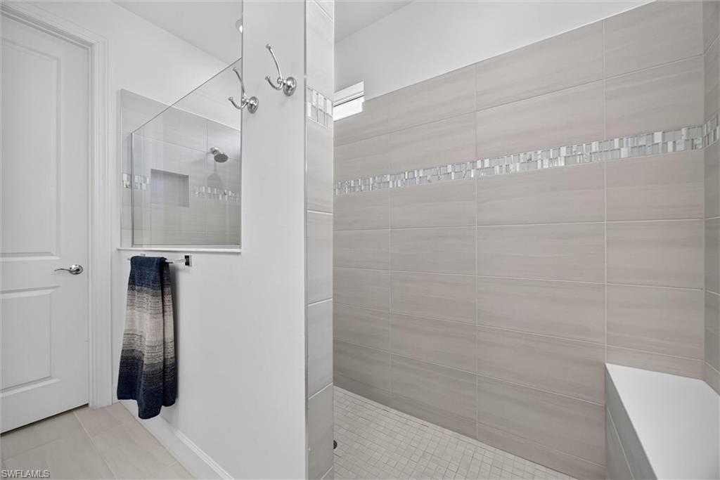 NORTHRIDGE - Residential