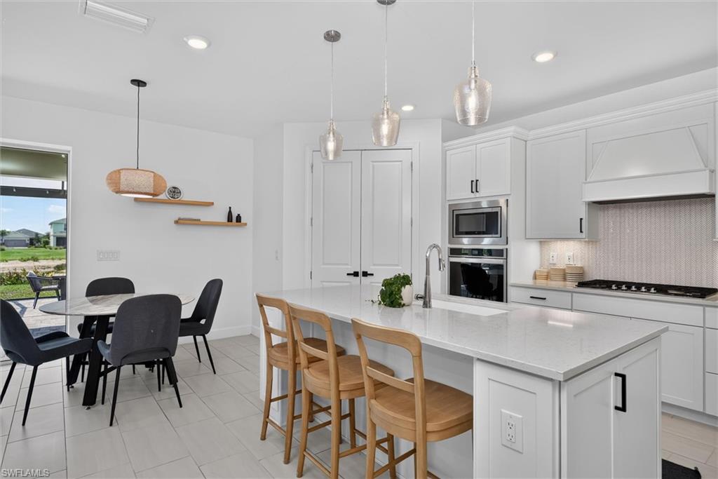NORTHRIDGE - Residential