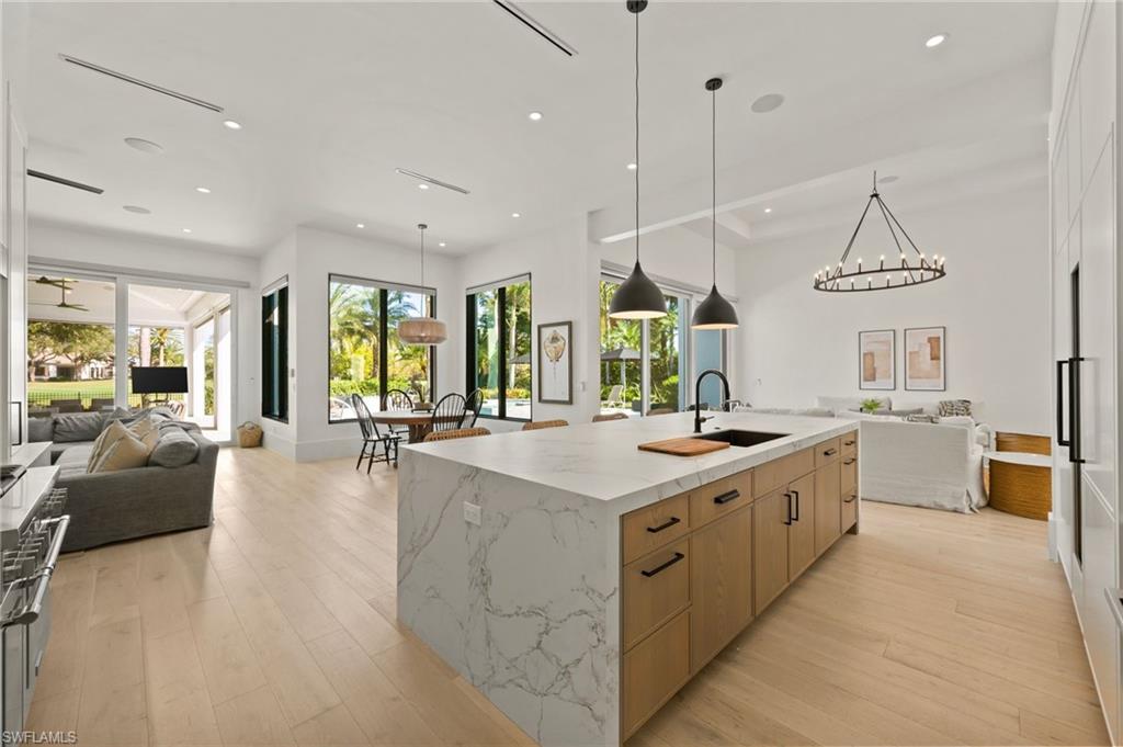 QUAIL WEST - Residential