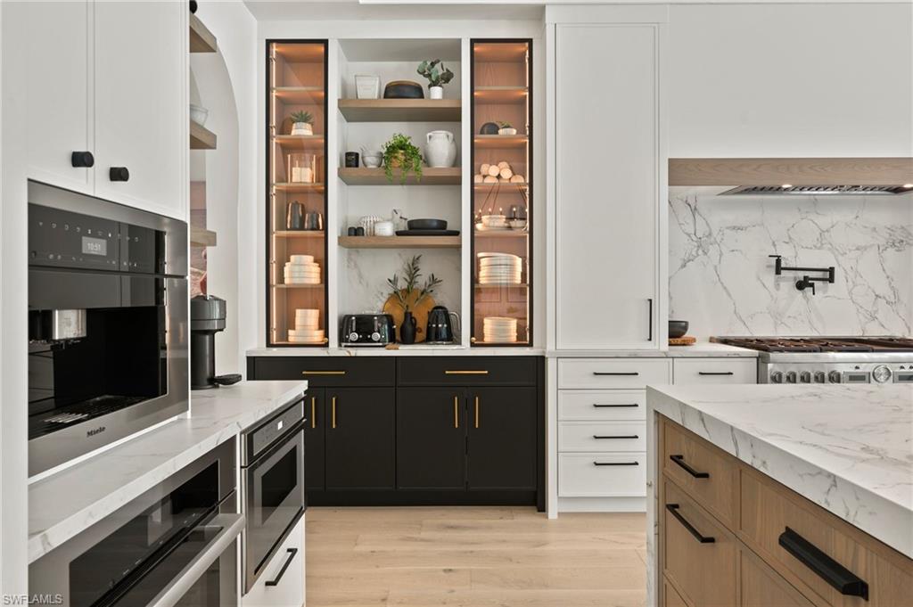 QUAIL WEST - Residential