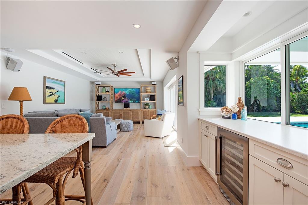 MOORINGS - Residential
