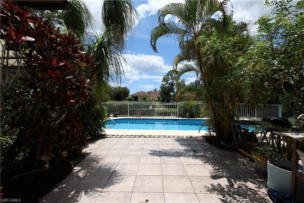FOREST MERE TOWNHOUSE COMMUNITY - Residential Lease