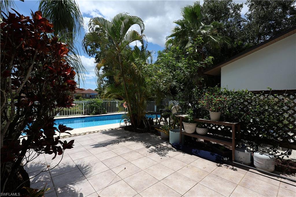 FOREST MERE TOWNHOUSE COMMUNITY - Residential Lease
