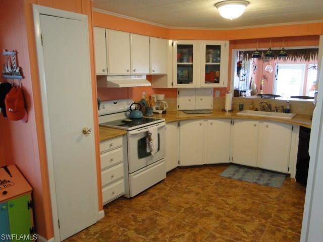 BAYSIDE ESTATES - Residential