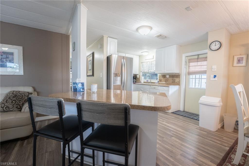 LANDMARK OF NAPLES - Residential Lease