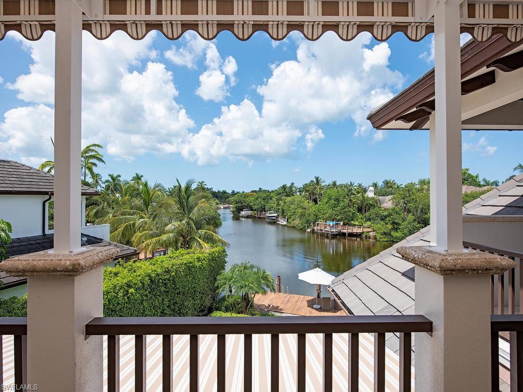 AQUALANE SHORES - Residential