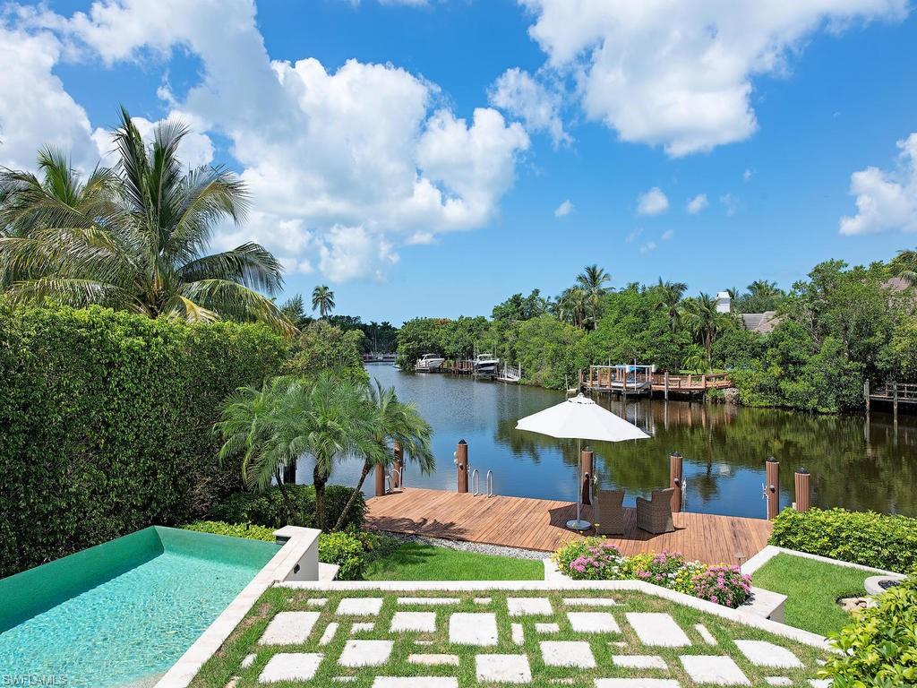 AQUALANE SHORES - Residential