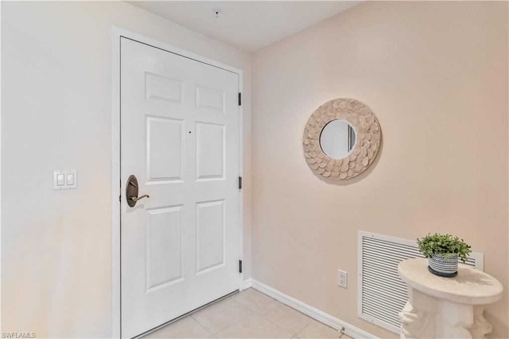 TOWER POINTE AT ARBOR TRACE - Residential Lease
