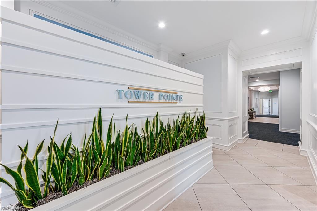 TOWER POINTE AT ARBOR TRACE - Residential Lease