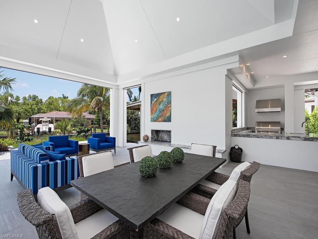 AQUALANE SHORES - Residential