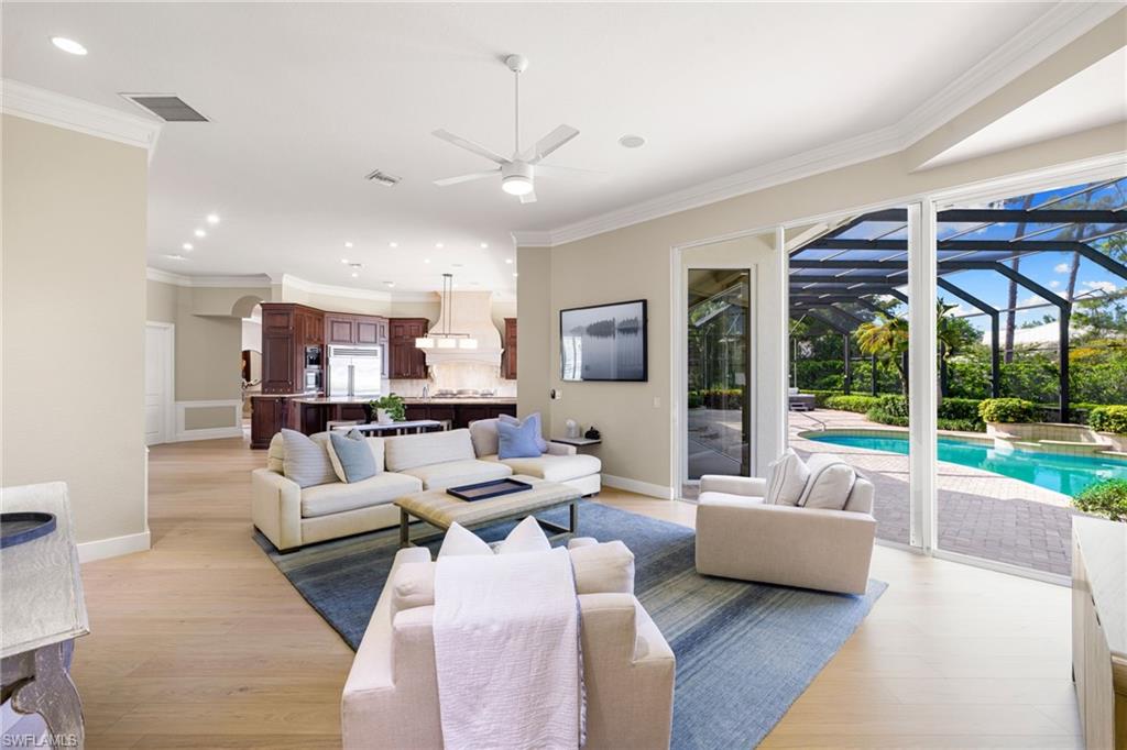 PINE RIDGE - Residential