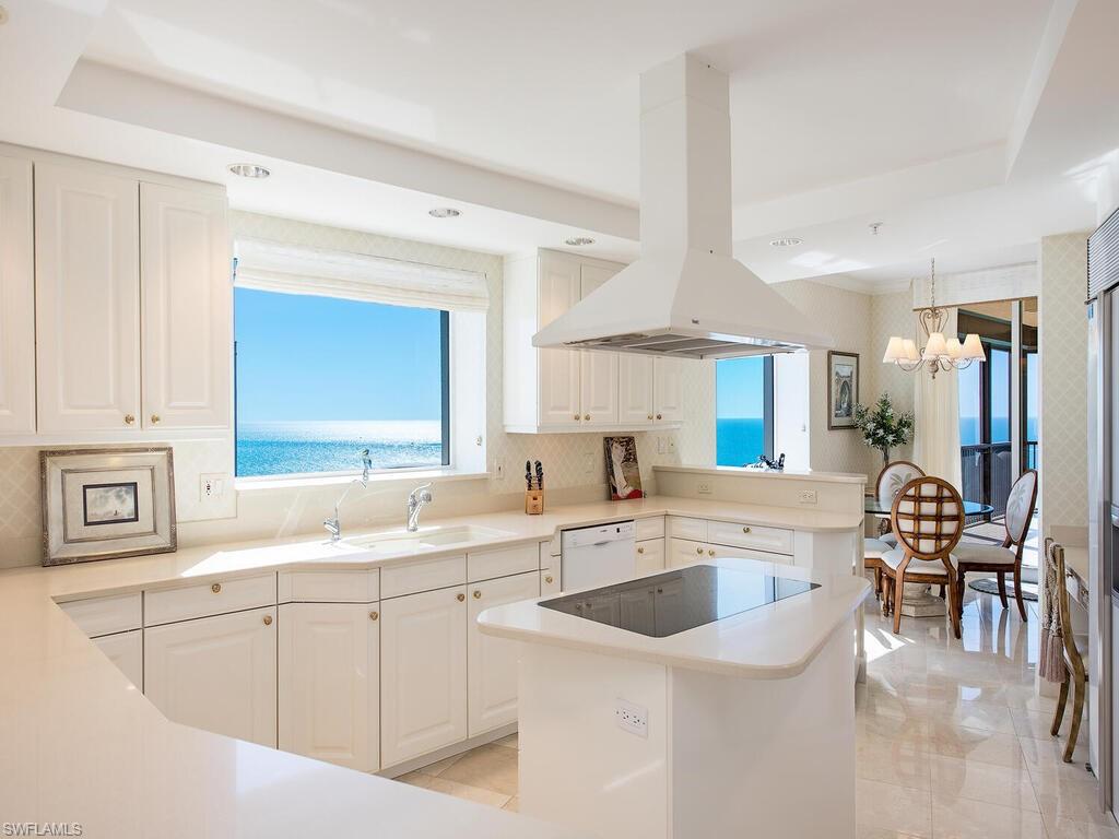 REMINGTON AT BAY COLONY - Residential
