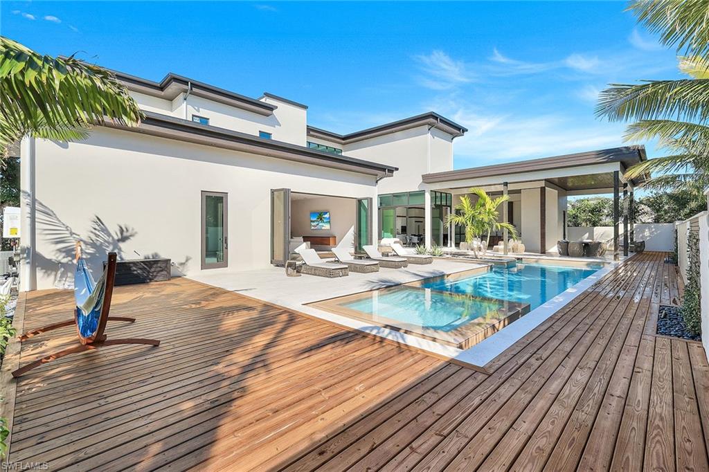 MARCO ISLAND - Residential