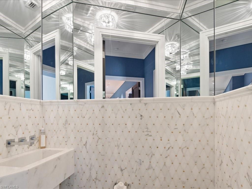 AQUA - Residential