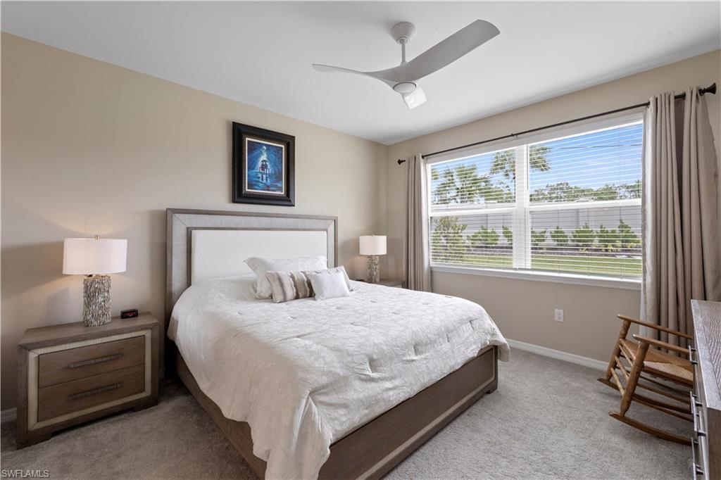 ESPLANADE LAKE CLUB - Residential