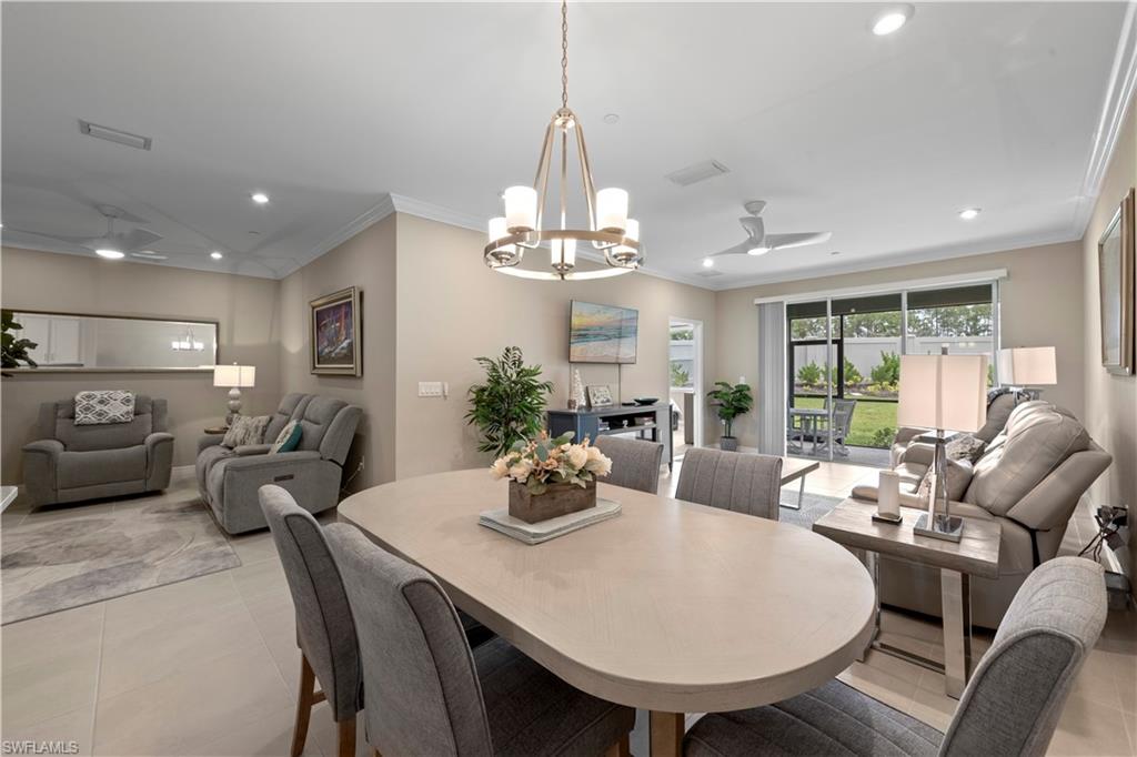 ESPLANADE LAKE CLUB - Residential