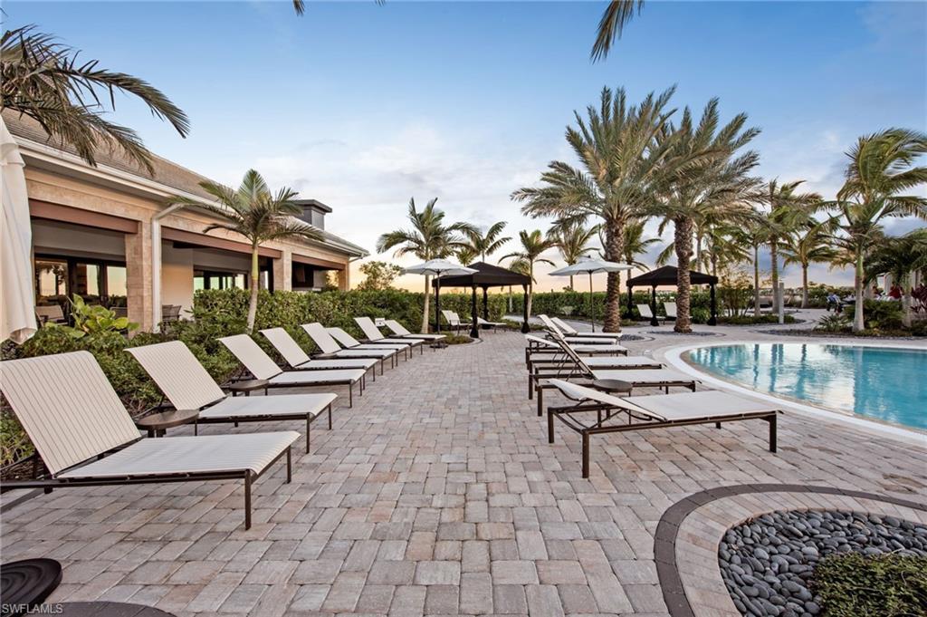 ESPLANADE LAKE CLUB - Residential
