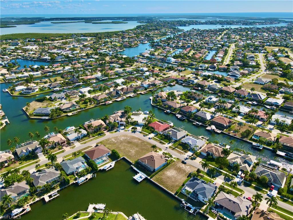 MARCO ISLAND - Land