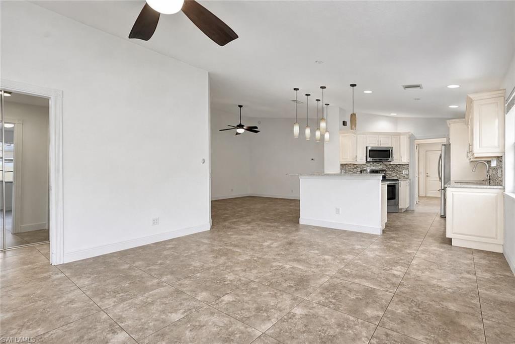 ISLAND WALK - Residential