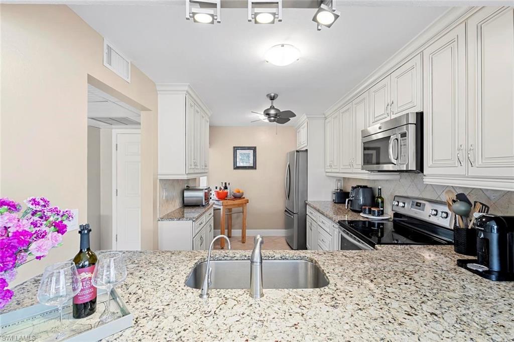 FOREST LAKES - Residential