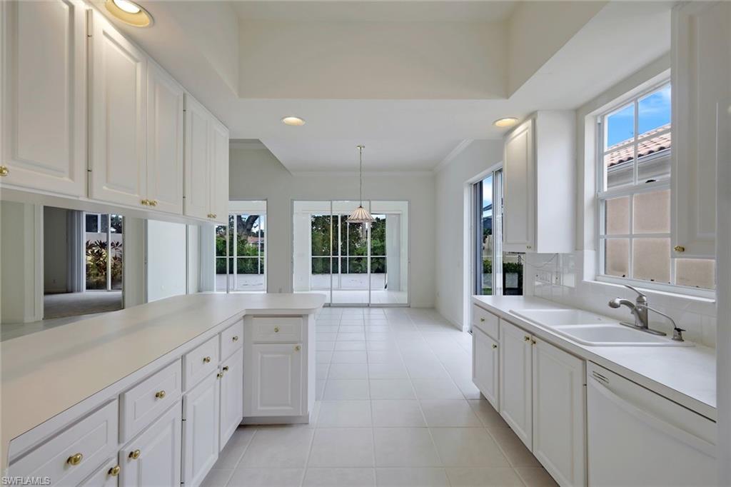 ISLAND WALK - Residential